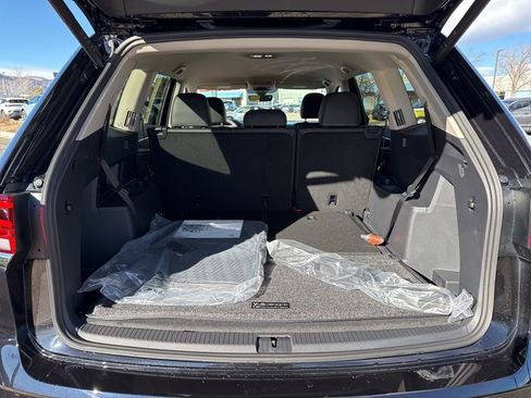 New 2026 Volkswagen Atlas SE image 25