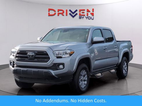 Used 2019 Toyota Tacoma SR5 image 1