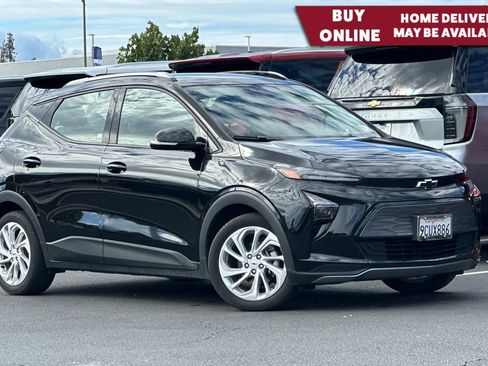 Used 2022 Chevrolet Bolt EUV LT w/ Driver Confidence Package image 1