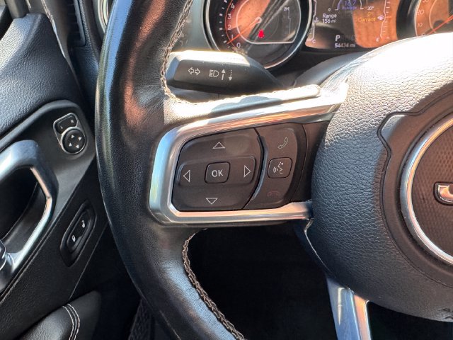 Used 2022 Jeep Wrangler Unlimited Sahara w/ LED Lighting Group AWD/4WD image 16
