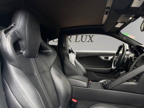 Used 2017 Jaguar F-TYPE R image 13