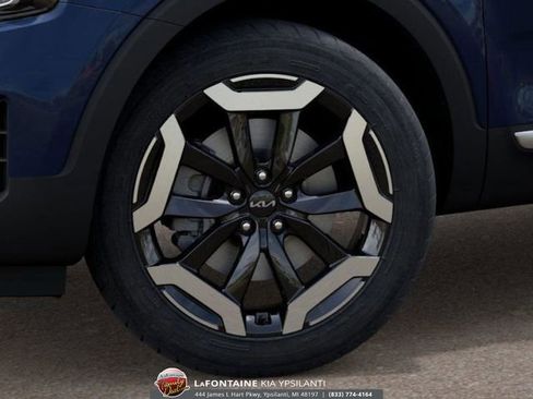 New 2025 Kia Telluride S image 9