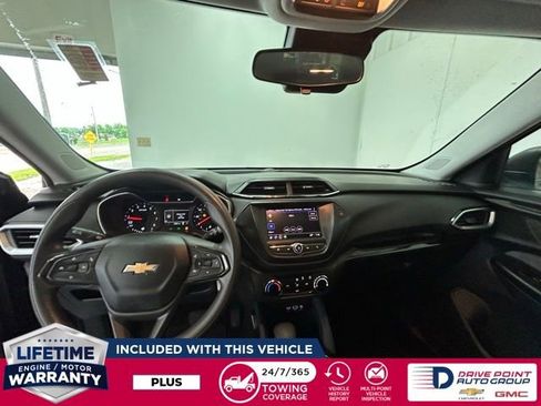 Used 2022 Chevrolet TrailBlazer LS FWD image 16