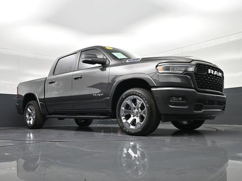 Used 2025 RAM 1500 Big Horn AWD/4WD image 28