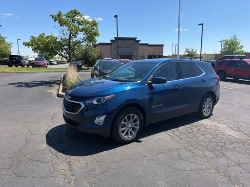 Used 2020 Chevrolet Equinox LT AWD/4WD image 9