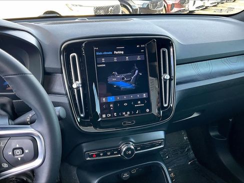 Certified 2023 Volvo C40 P8 Recharge Ultimate image 6