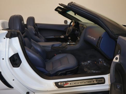 Used 2013 Chevrolet Corvette 427 w/ 1SC Preferred Equipment Group image 40