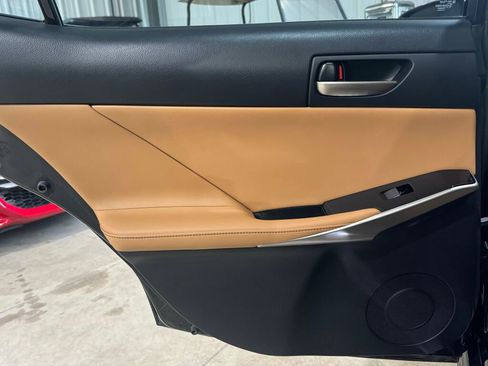 Used 2018 Lexus IS 300 AWD w/ Comfort Package image 16