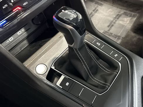 Certified 2023 Volkswagen Tiguan SE R-Line FWD image 20