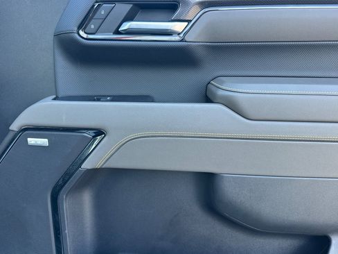 Certified 2023 Chevrolet Silverado 1500 ZR2 w/ Technology Package image 21