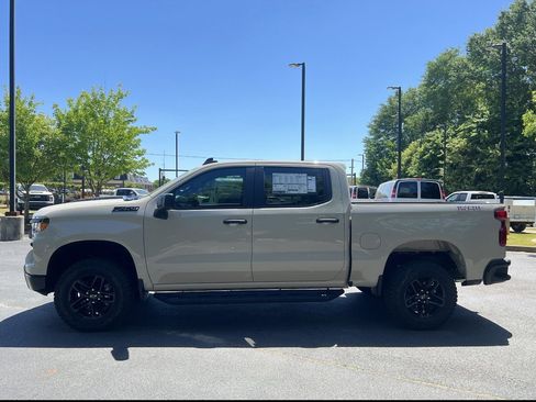 New 2026 Chevrolet Silverado 1500 Custom Trail Boss w/ LPO, Dark Essentials Package AWD/4WD image 6