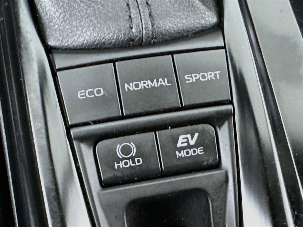 Used 2025 Toyota Camry LE FWD image 14