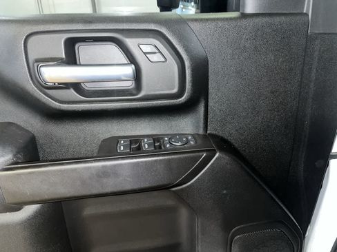 Used 2021 Chevrolet Silverado 2500 Custom w/ Custom Value Package AWD/4WD image 13