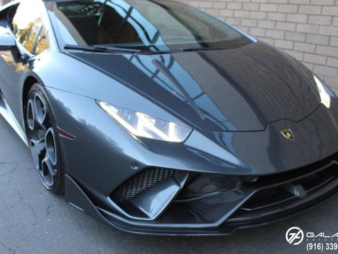 Used 2015 Lamborghini Huracan LP 610-4 image 10
