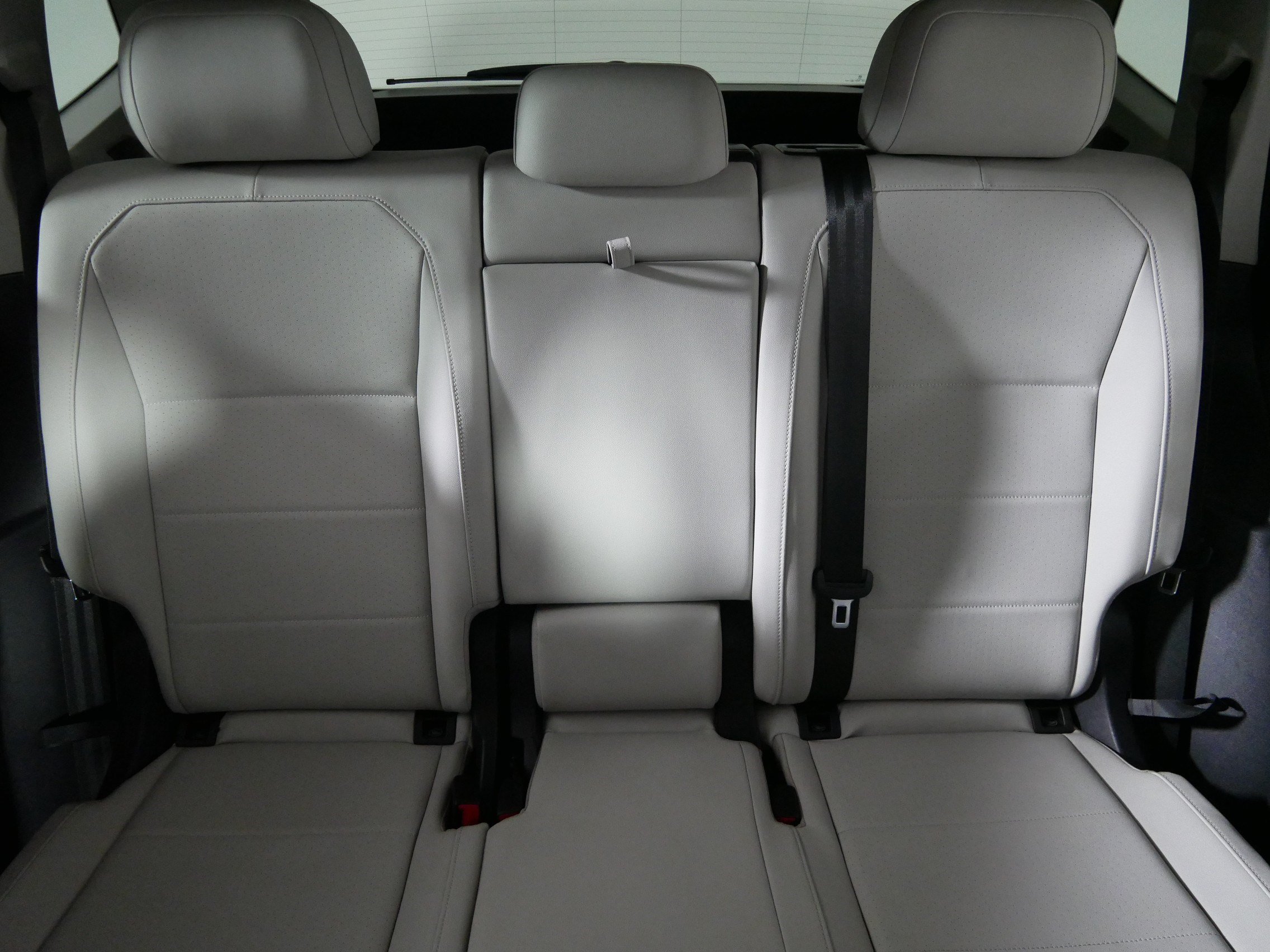 Used 2019 Volkswagen Tiguan SE AWD/4WD image 13