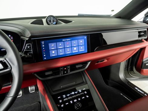 New 2026 Porsche Macan GTS Electric image 13