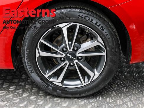 Used 2024 Kia Forte LXS image 8