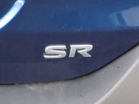 Used 2019 Nissan Kicks SR w/ SR Premium Package FWD image 31