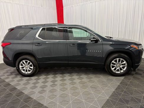 Used 2020 Chevrolet Traverse LT w/ LPO, Floor Liner Package AWD/4WD image 9