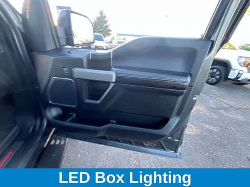 Used 2019 Ford F150 Raptor w/ Equipment Group 802A Luxury image 20