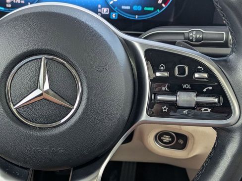 Used 2022 Mercedes-Benz GLS 450 4MATIC image 16