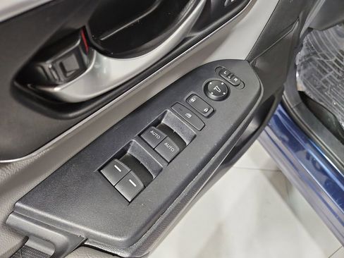 Used 2018 Honda CR-V EX-L image 11