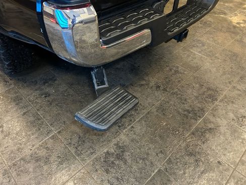 Certified 2023 Toyota Tacoma SR5 image 20