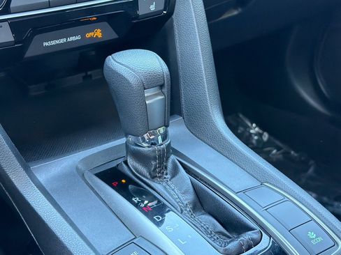 Used 2018 Honda Civic EX image 26