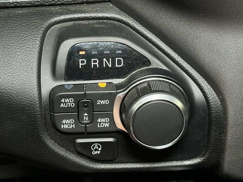 Used 2025 RAM 1500 Big Horn AWD/4WD image 38