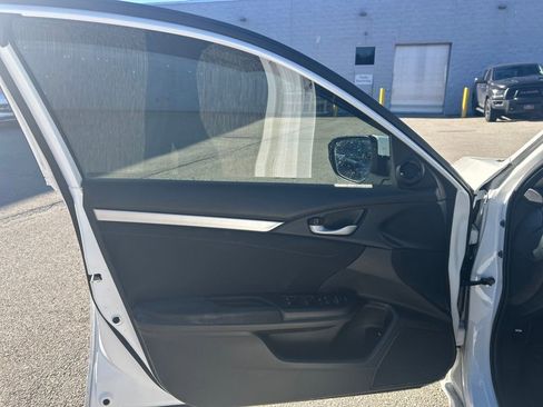 Used 2017 Honda Civic EX image 10