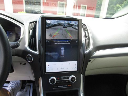 Used 2021 Ford Edge Titanium w/ Cargo Accessory Package FWD image 17