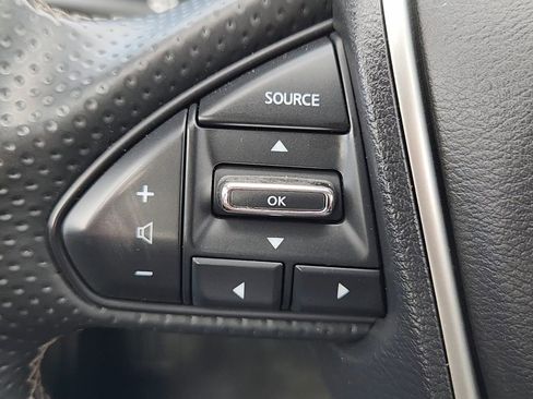 Used 2023 Nissan Maxima SV w/ Floor Mat Group FWD image 12