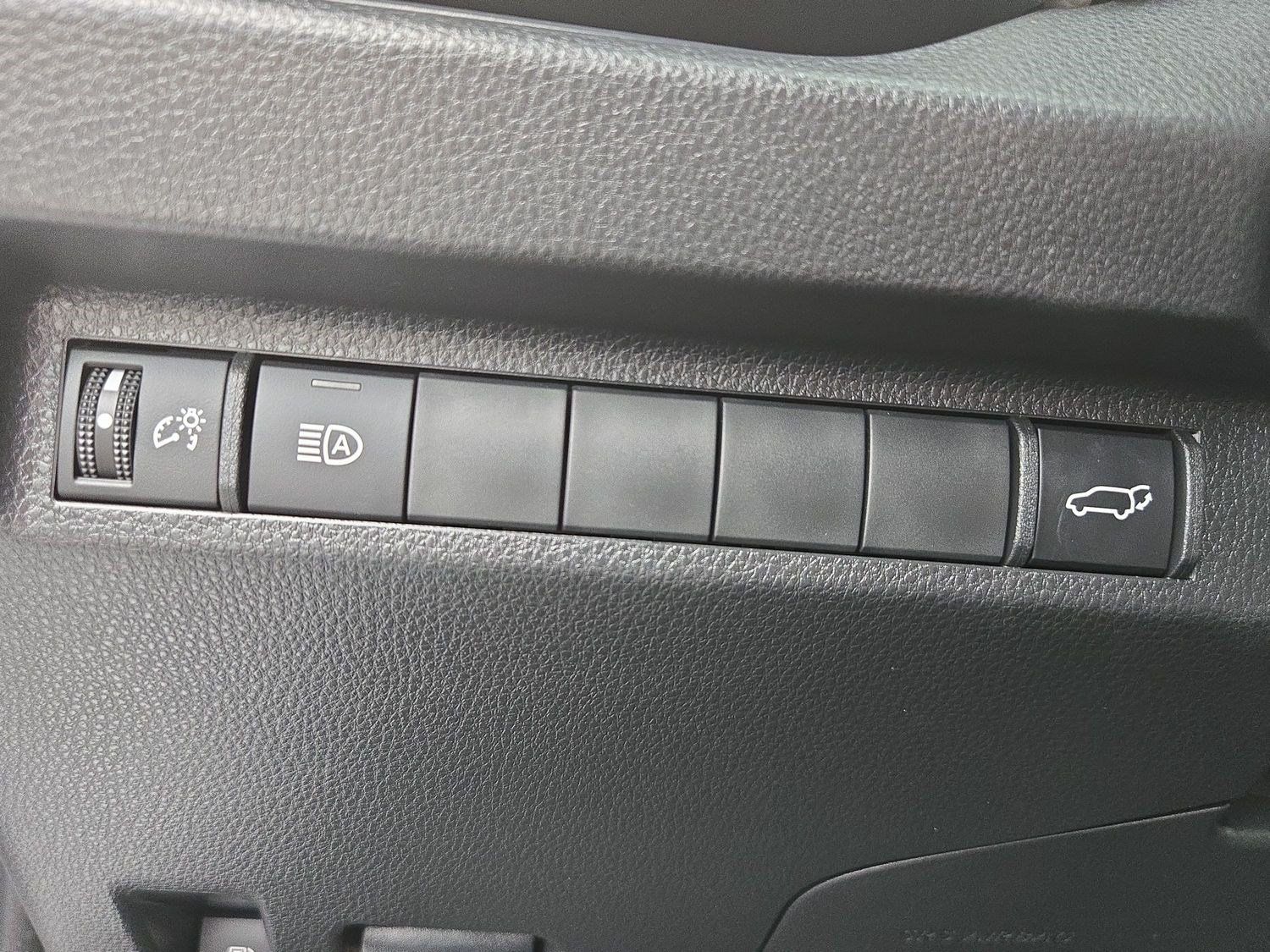 Certified 2025 Toyota RAV4 XLE w/ Convenience Package AWD/4WD image 25