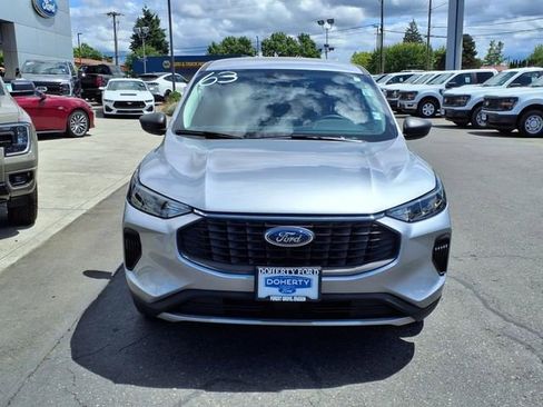 Certified 2023 Ford Escape Active AWD/4WD image 2