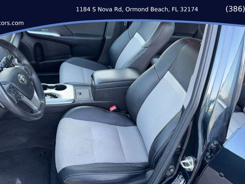 Used 2014 Toyota Camry L image 13