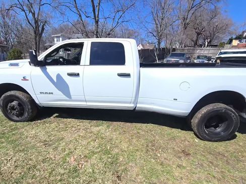 Used 2022 RAM 3500 Tradesman w/ Chrome Appearance Group image 2