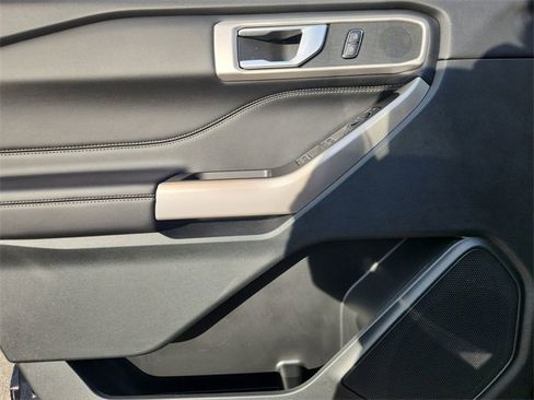 Used 2023 Ford Explorer XLT w/ Equipment Group 202A image 21