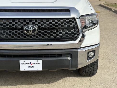 Used 2019 Toyota Tundra SR5 w/ SR5 Upgrade Package image 10