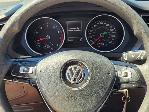 Used 2021 Volkswagen Tiguan S image 17