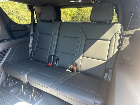 Used 2025 GMC Yukon Denali w/ Denali Reserve Package AWD/4WD image 35
