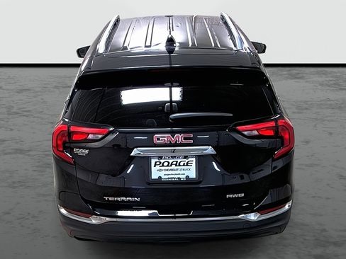 Used 2020 GMC Terrain SLT image 3