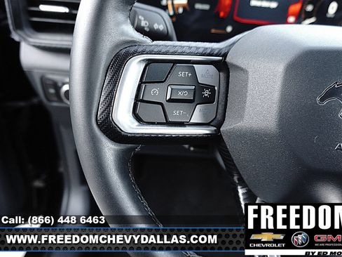 Used 2025 Ford Mustang Coupe RWD image 17