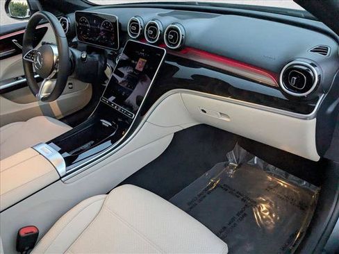 Used 2025 Mercedes-Benz C 300 Sedan image 21