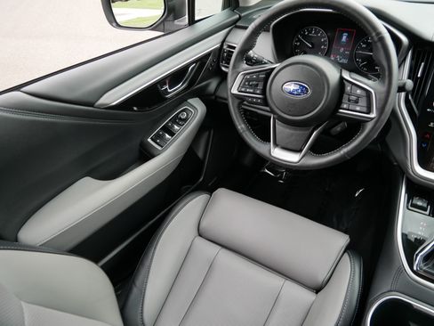 Certified 2025 Subaru Outback Limited AWD/4WD image 9