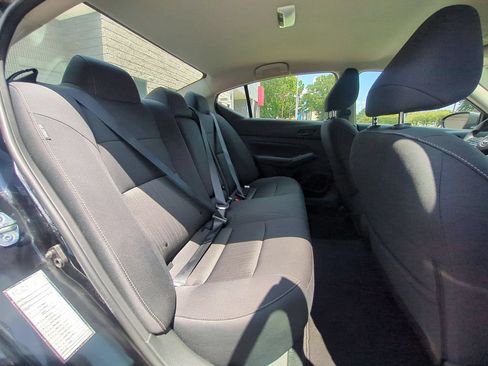 Used 2025 Nissan Altima 2.5 SV FWD image 29