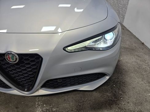 Used 2021 Alfa Romeo Giulia Sprint w/ Nero Edizione image 6