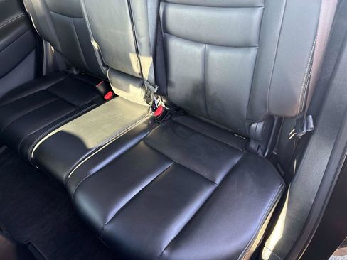 Used 2022 Nissan Murano SV w/ SV Midnight Edition Package image 13