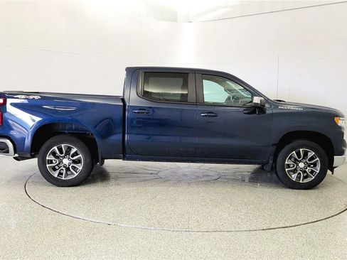 Used 2023 Chevrolet Silverado 1500 LT AWD/4WD image 8