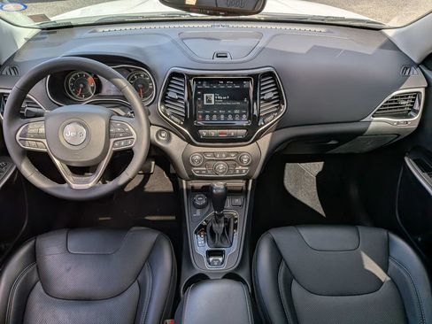 Used 2022 Jeep Cherokee Limited AWD/4WD image 27
