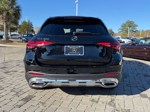 New 2026 Mercedes-Benz GLC 300 GLC 300 image 9